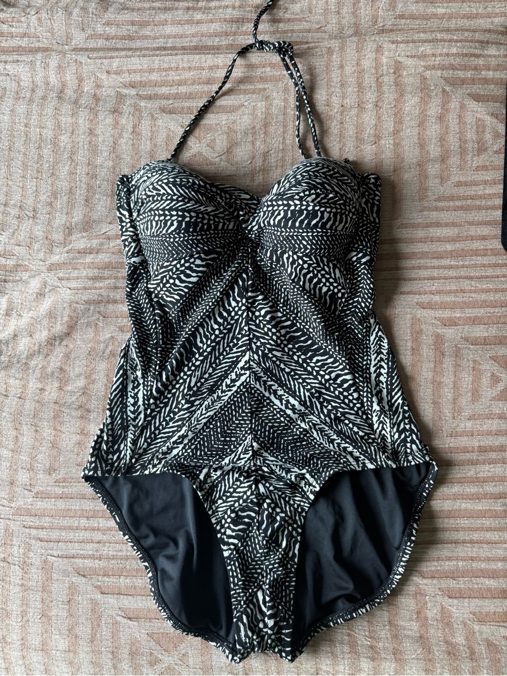 Robin Piccone Black & White Patterned One-Piece Swimsuit